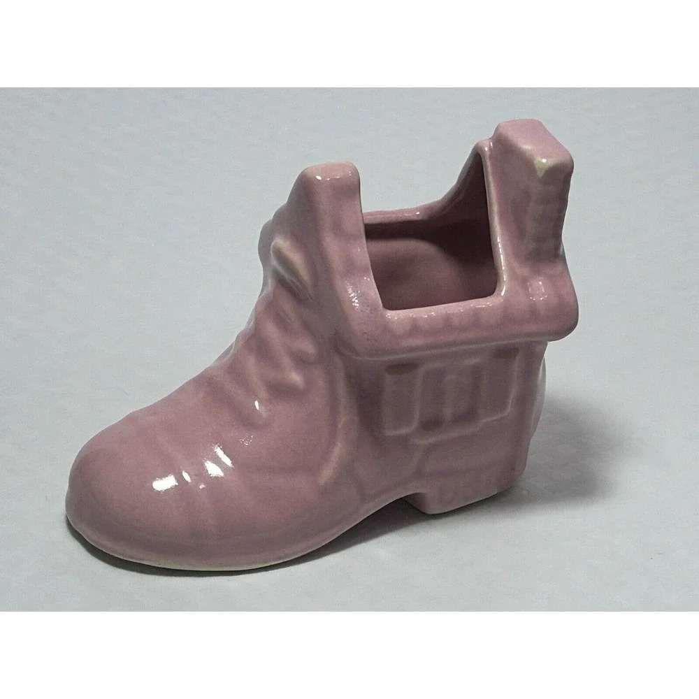 Vintage Old Lady That Lived in a Shoe Planter, Nursery Decor, Baby Shower. - Picture 5 of 11
